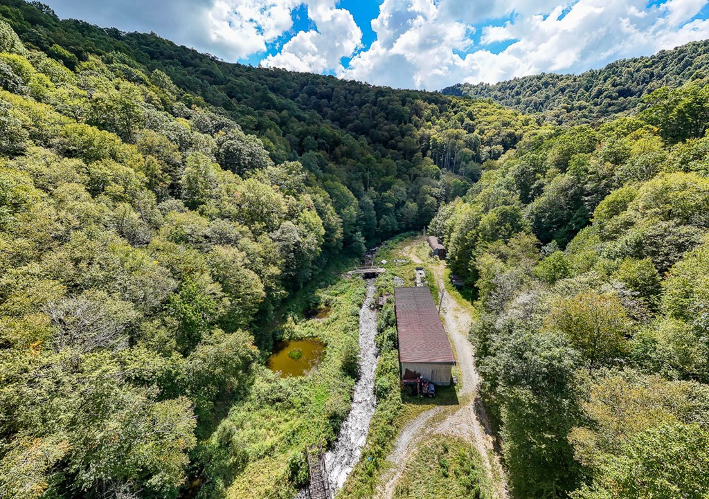 main property photo 24