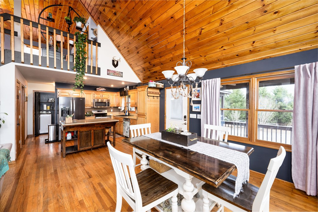 main property photo 17