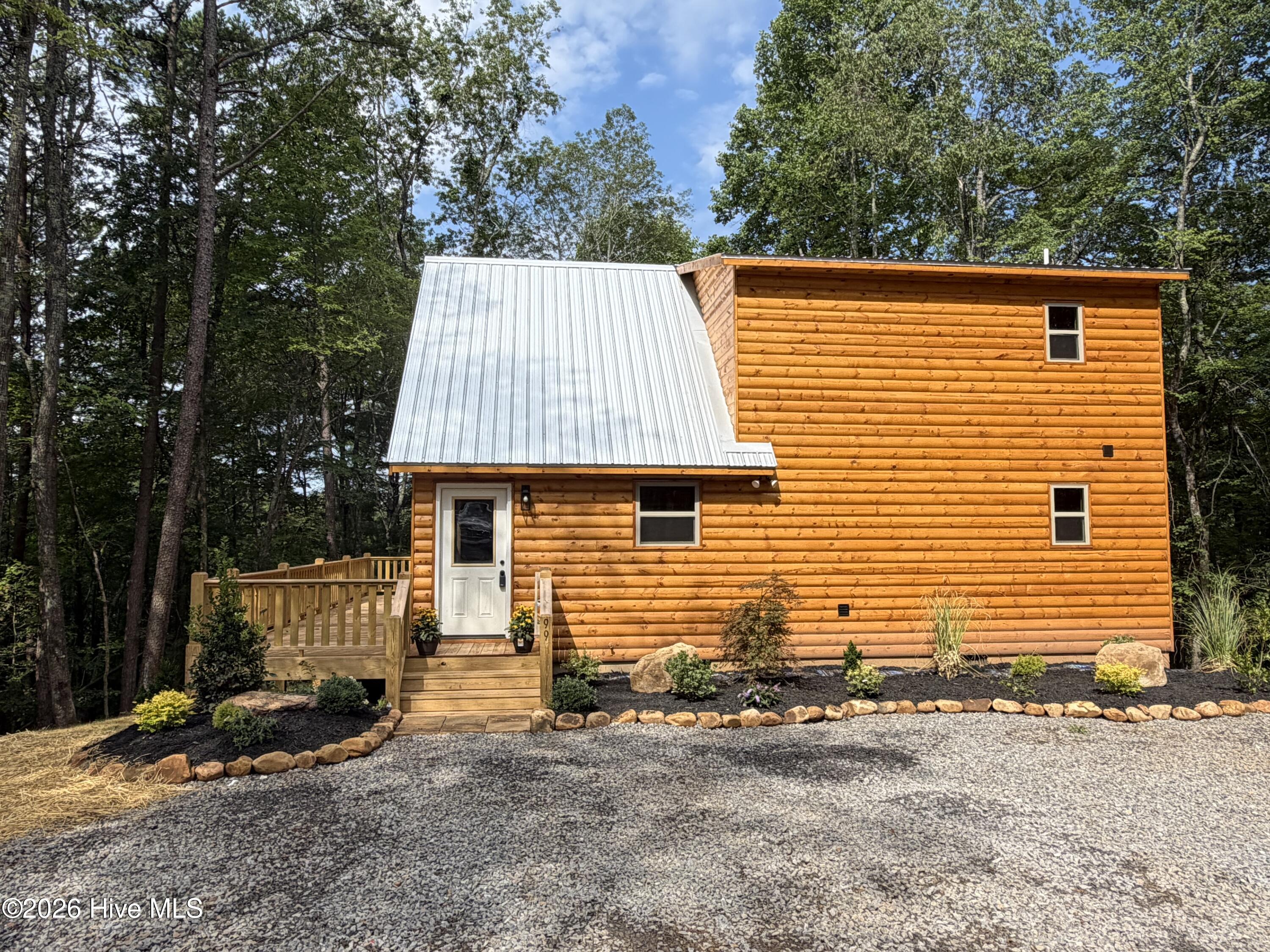main property photo 19