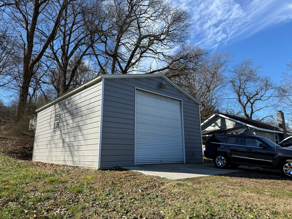 main property photo 8