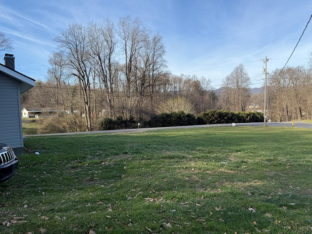 main property photo 9
