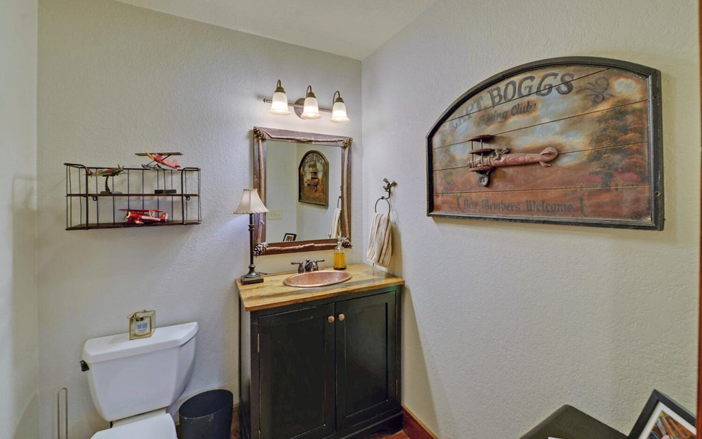 main property photo 17
