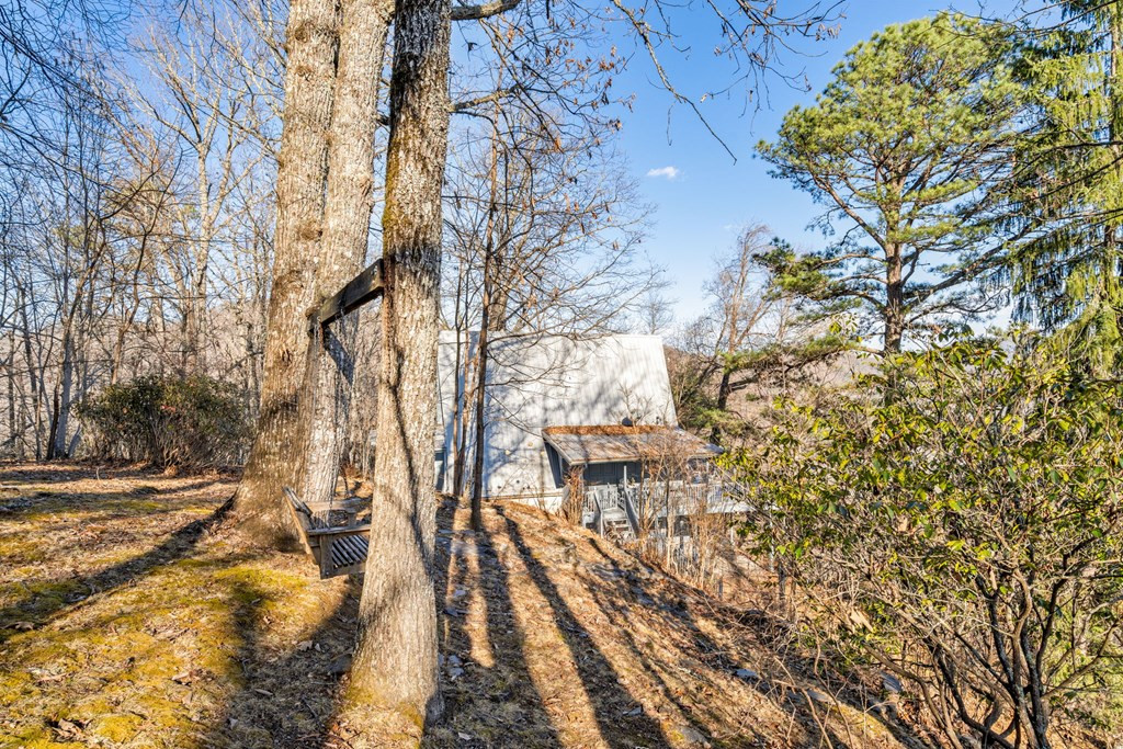 main property photo 33