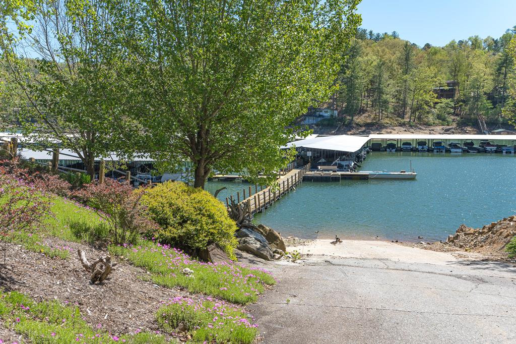 main property photo 50