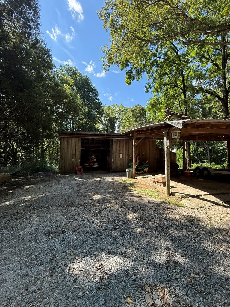 main property photo 27