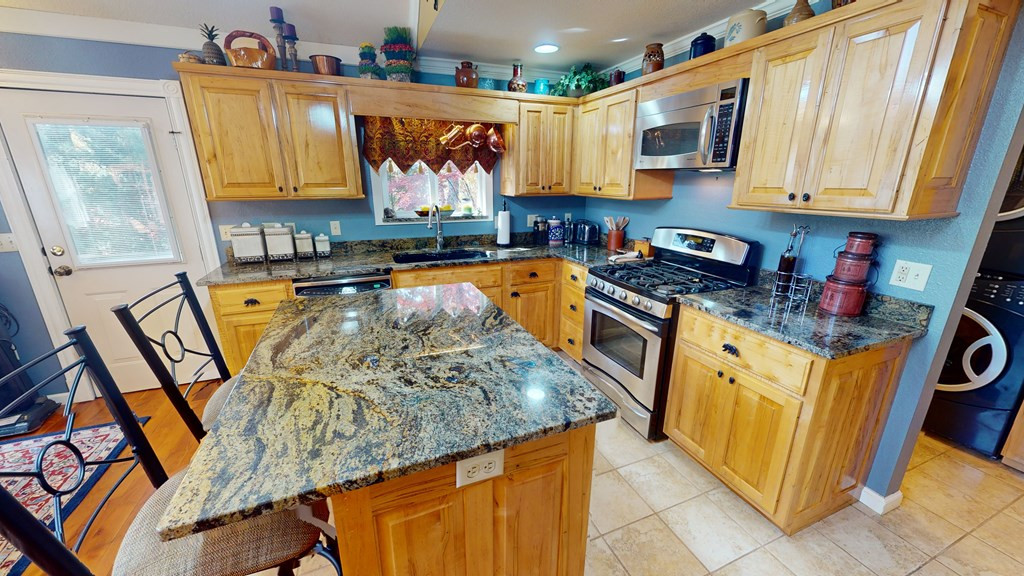 main property photo 15