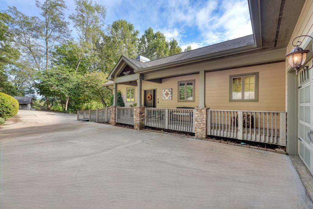 main property photo 31