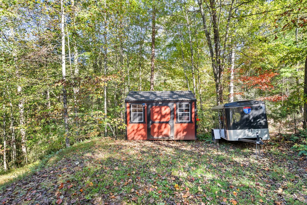 main property photo 32