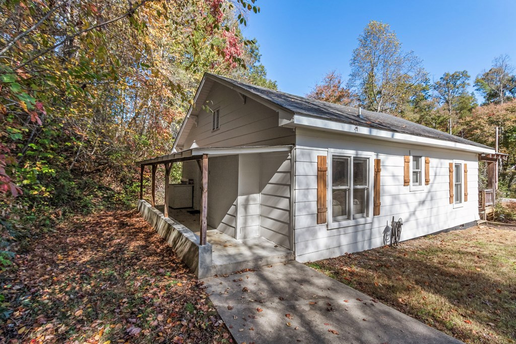main property photo 41