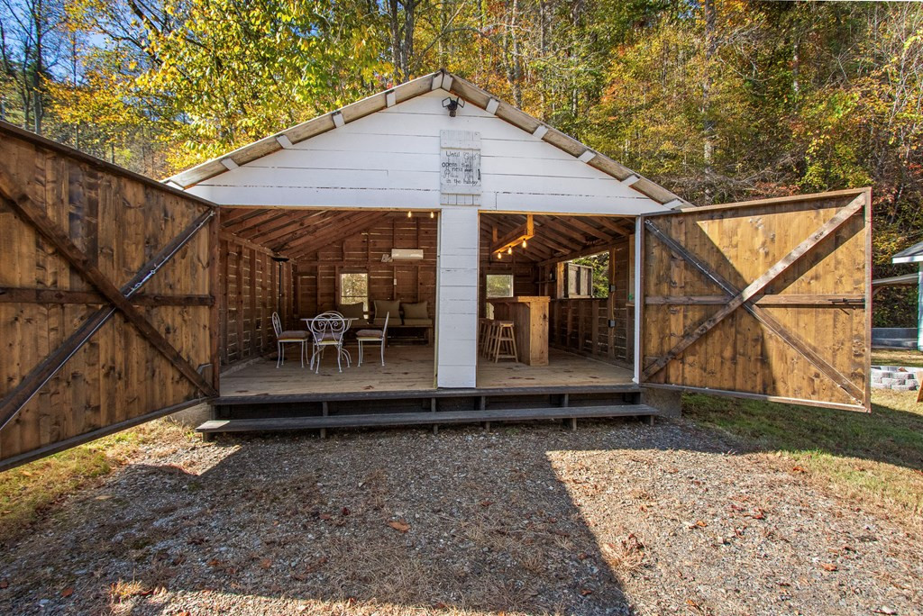 main property photo 49