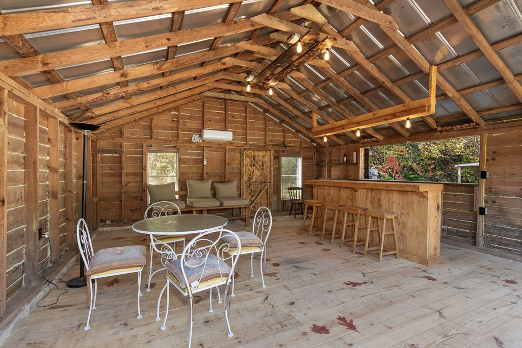 main property photo 50