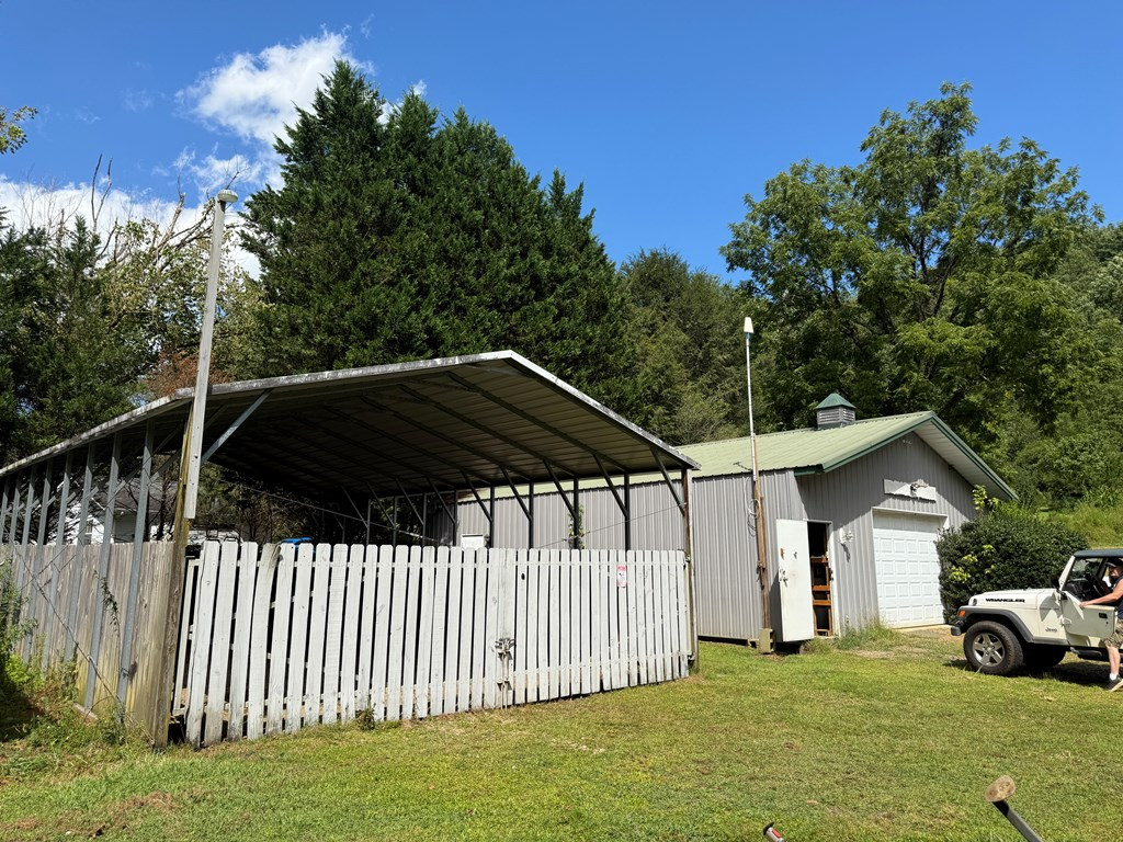 main property photo 5