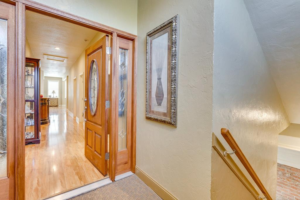 main property photo 27