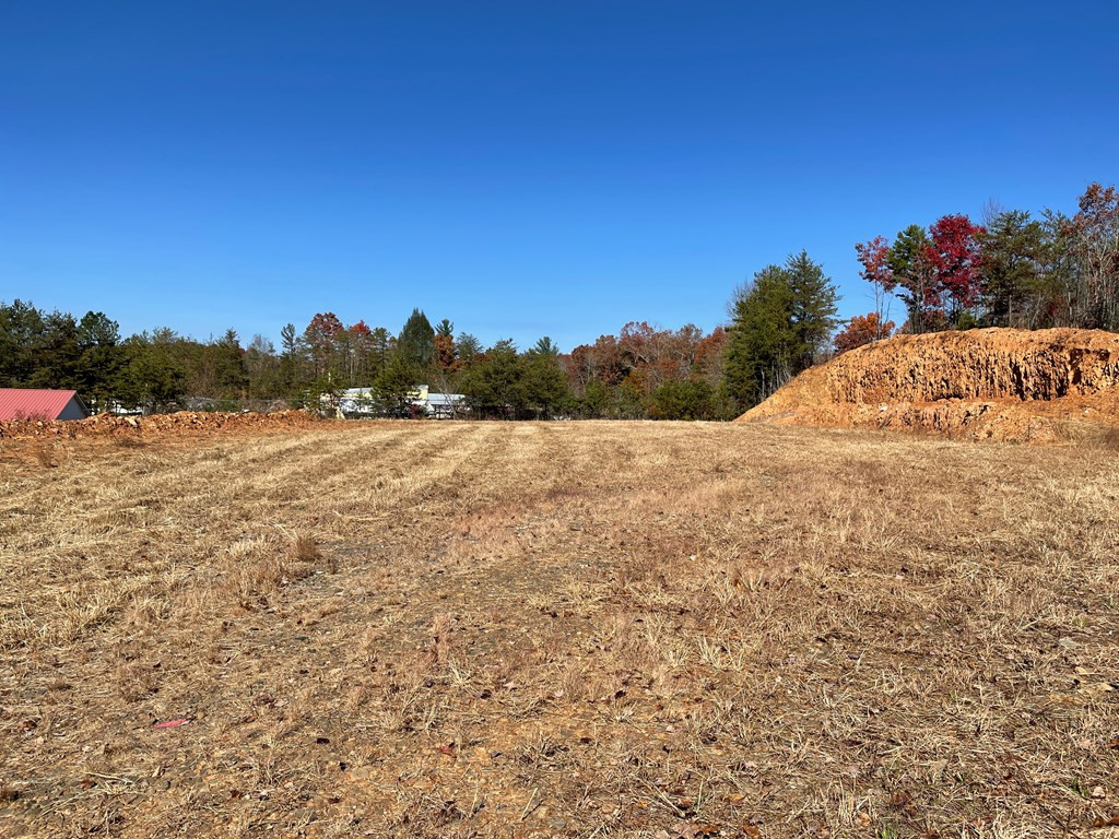 main property photo 6