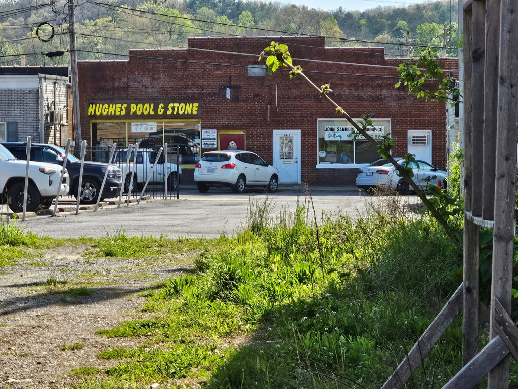 main property photo 5