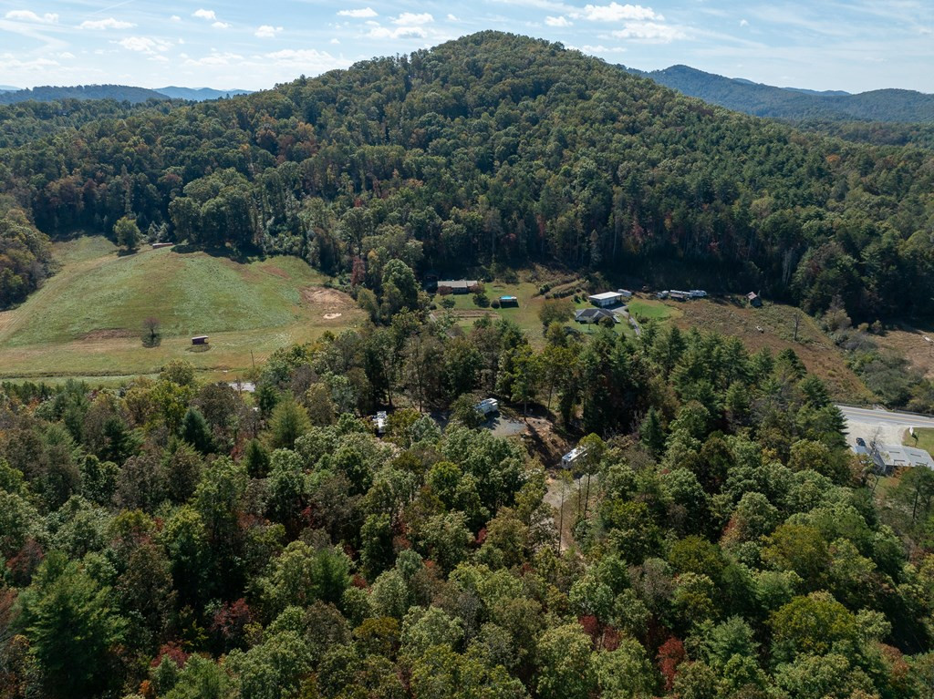 main property photo 10