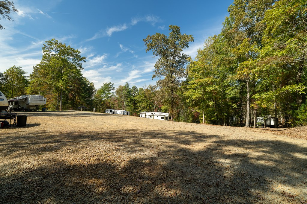 main property photo 18