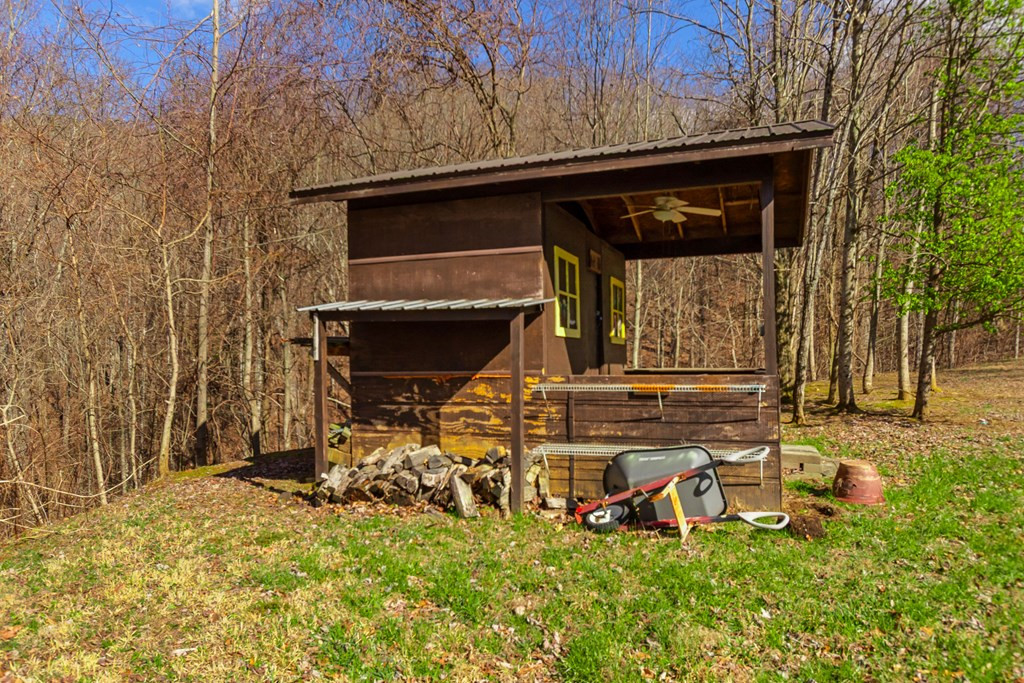 main property photo 76