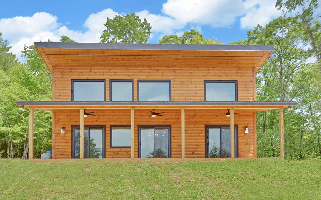 main property photo 30