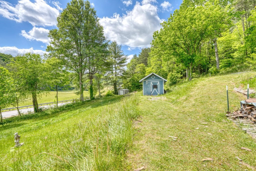 main property photo 23