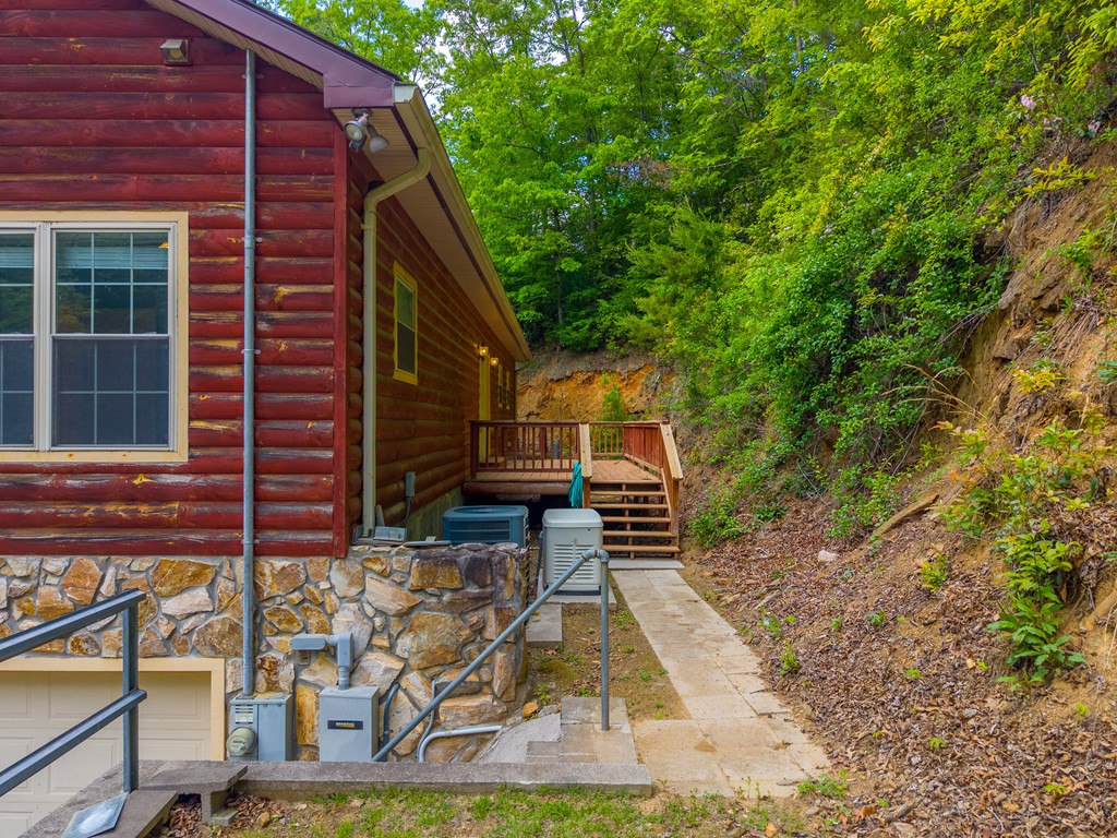 main property photo 51