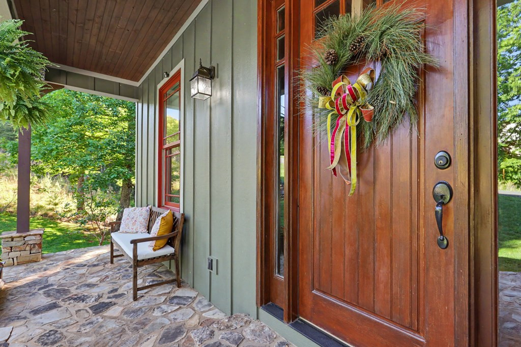 main property photo 6