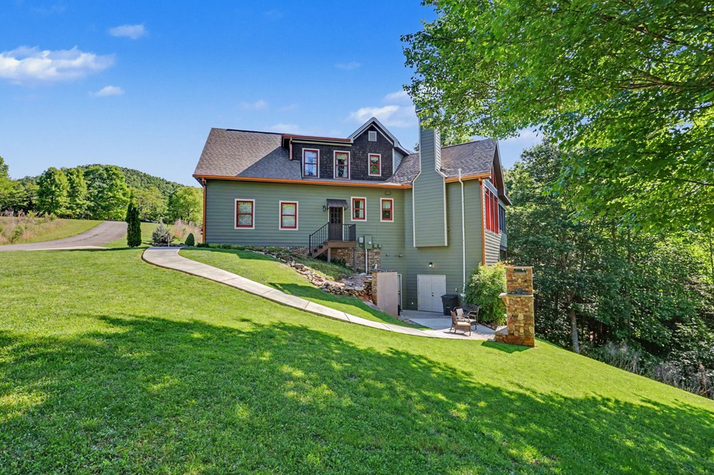 main property photo 70