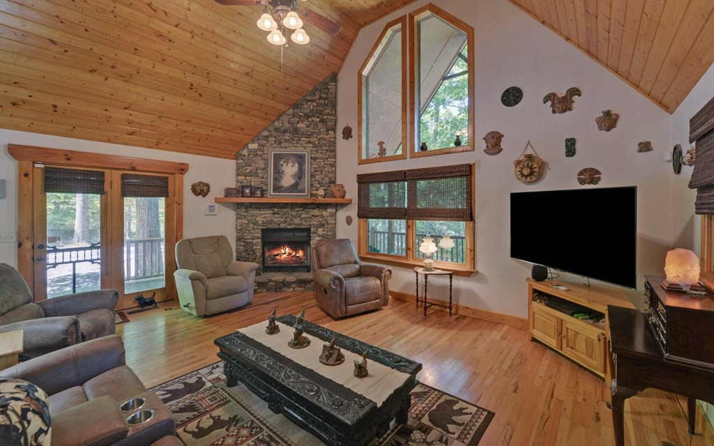 main property photo 42