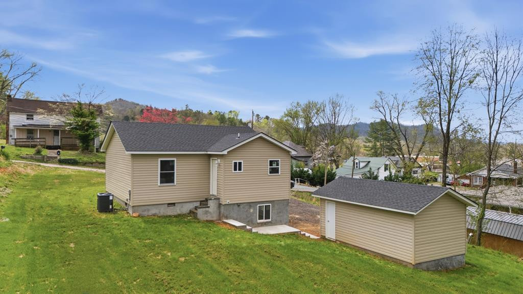 main property photo 39