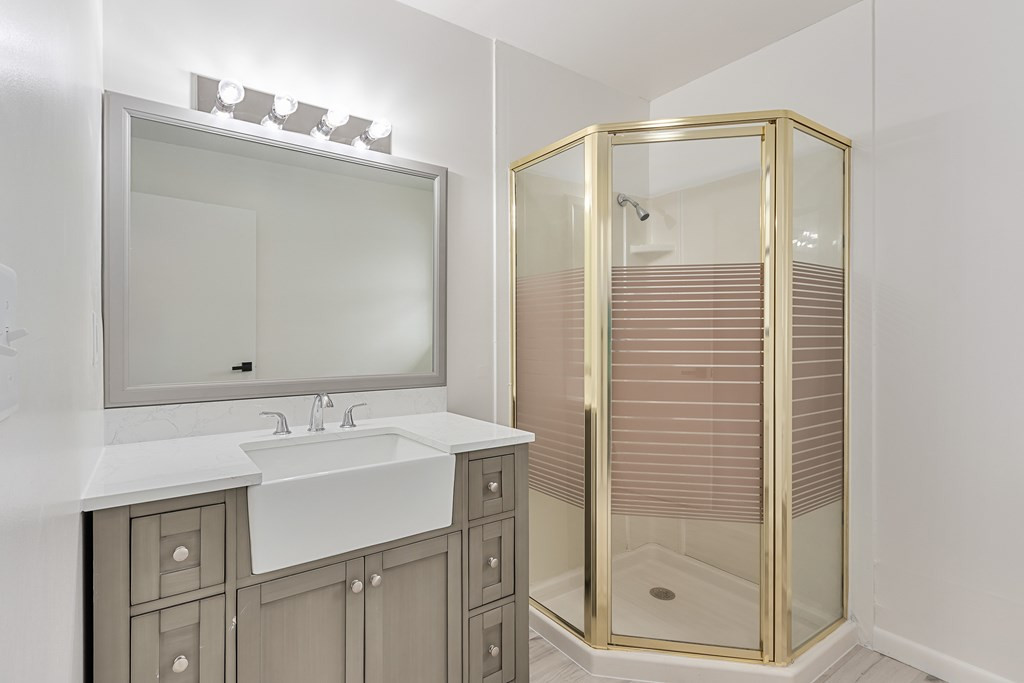 main property photo 81