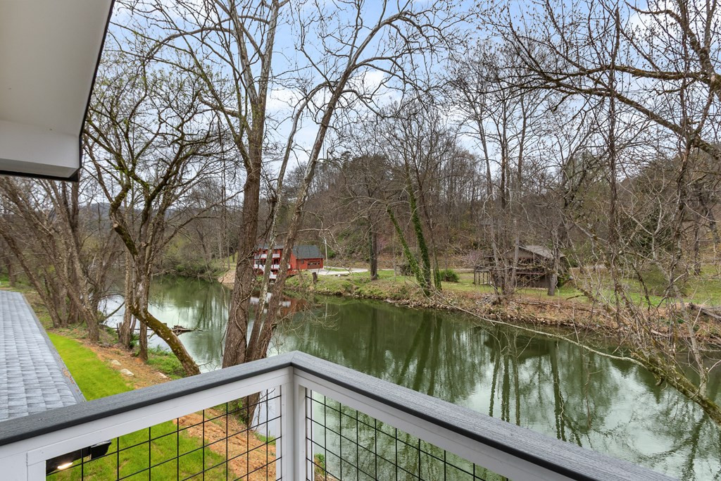 main property photo 90