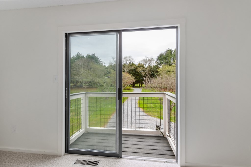 main property photo 94