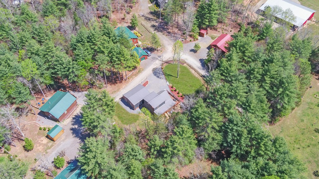main property photo 40