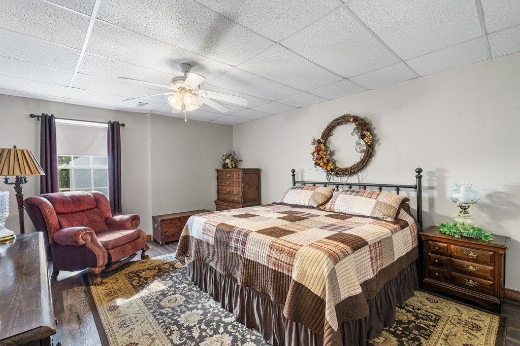 main property photo 50