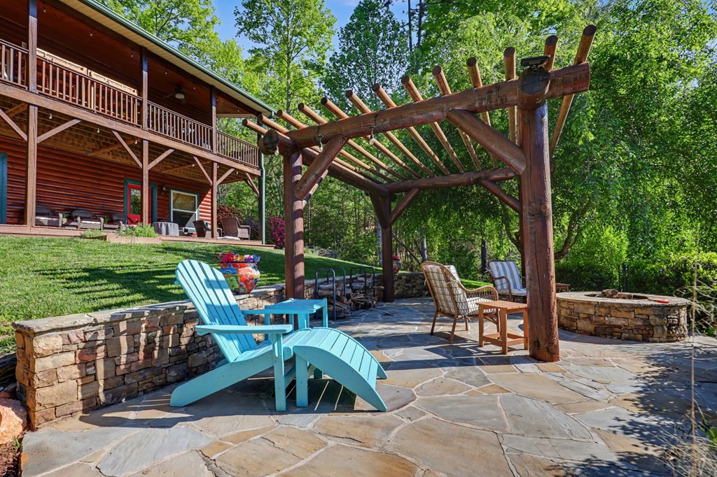 main property photo 12
