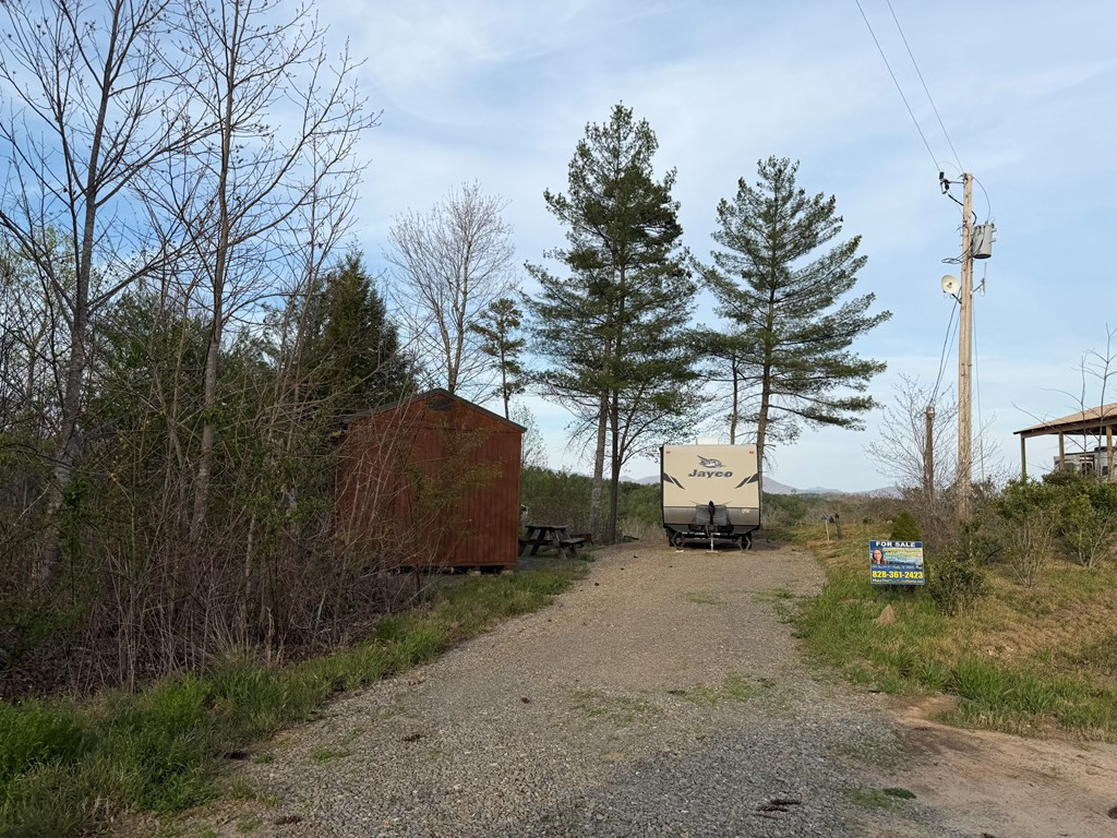 main property photo 11