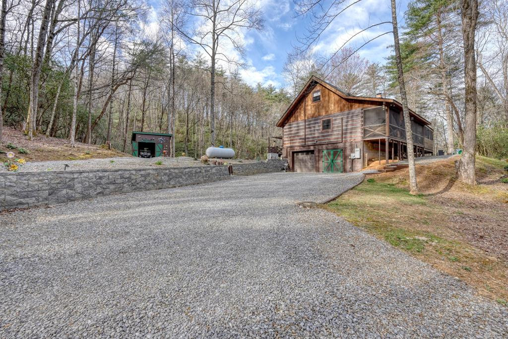 main property photo 70