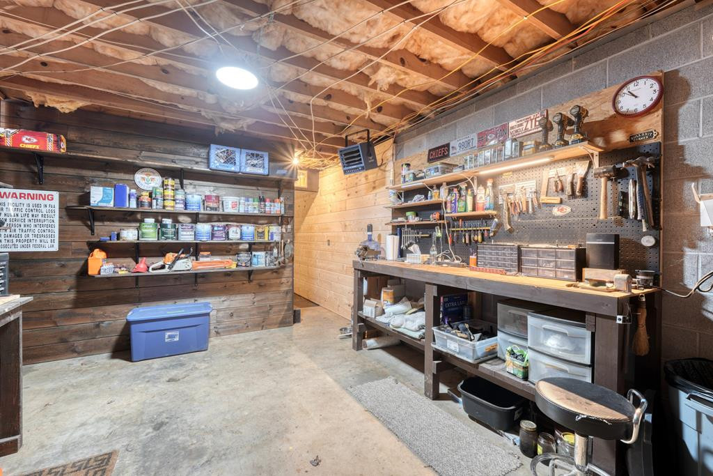 main property photo 99