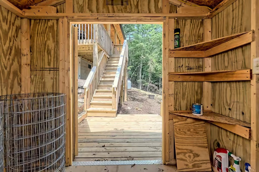 main property photo 37
