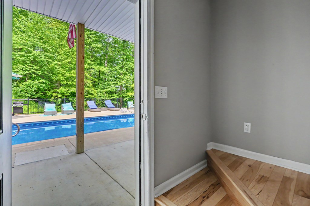 main property photo 70