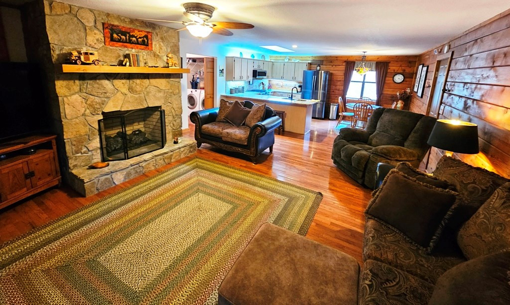 main property photo 14