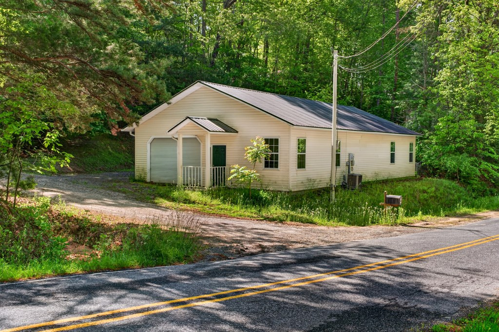 main property photo 25