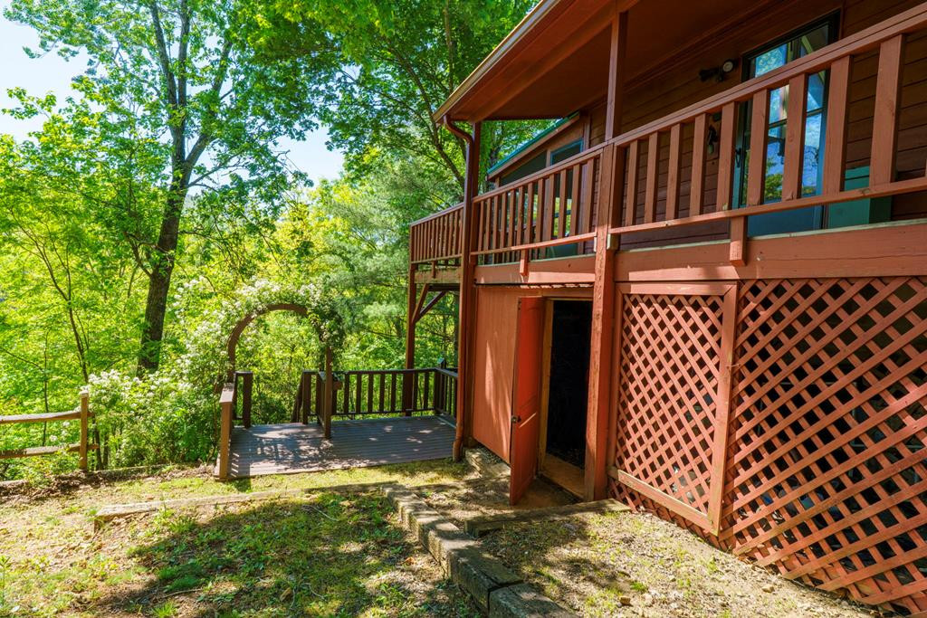 main property photo 45