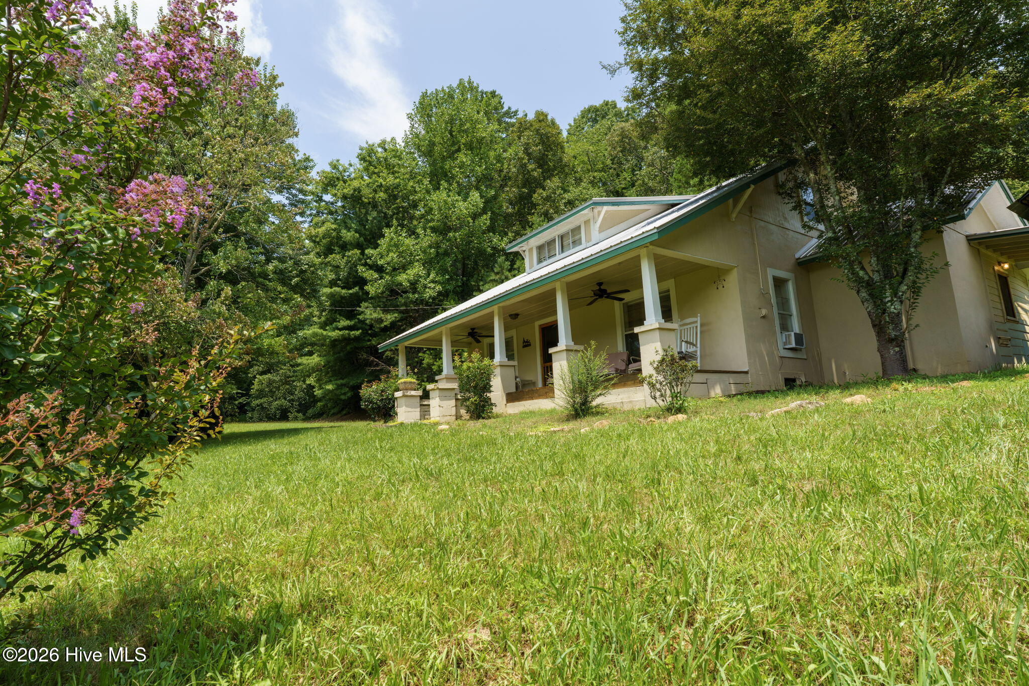 main property photo 22