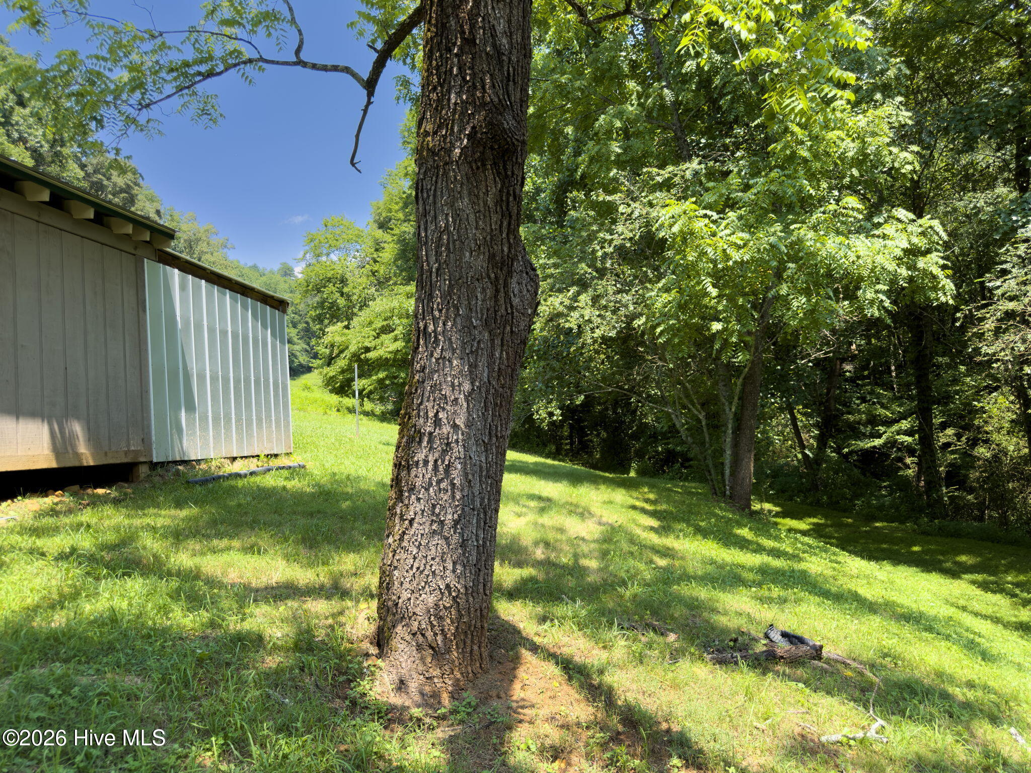 main property photo 34