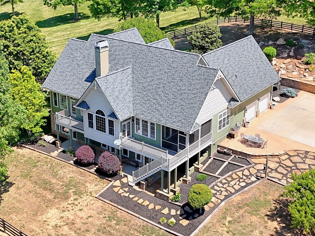 main property photo 74