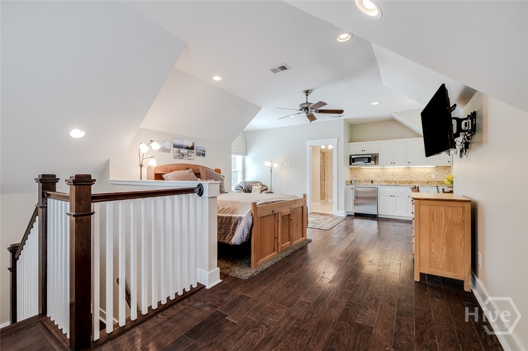 main property photo 70