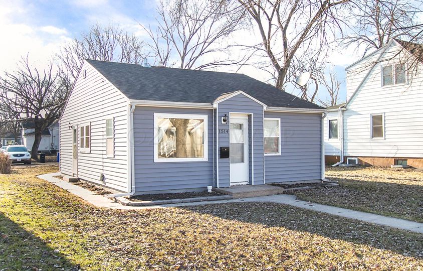 1514 8 St N, Fargo, ND 58102