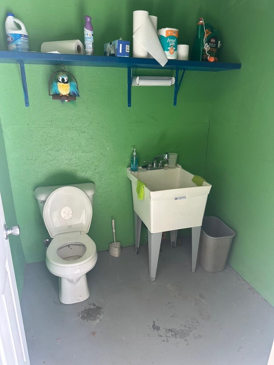 main property photo 6
