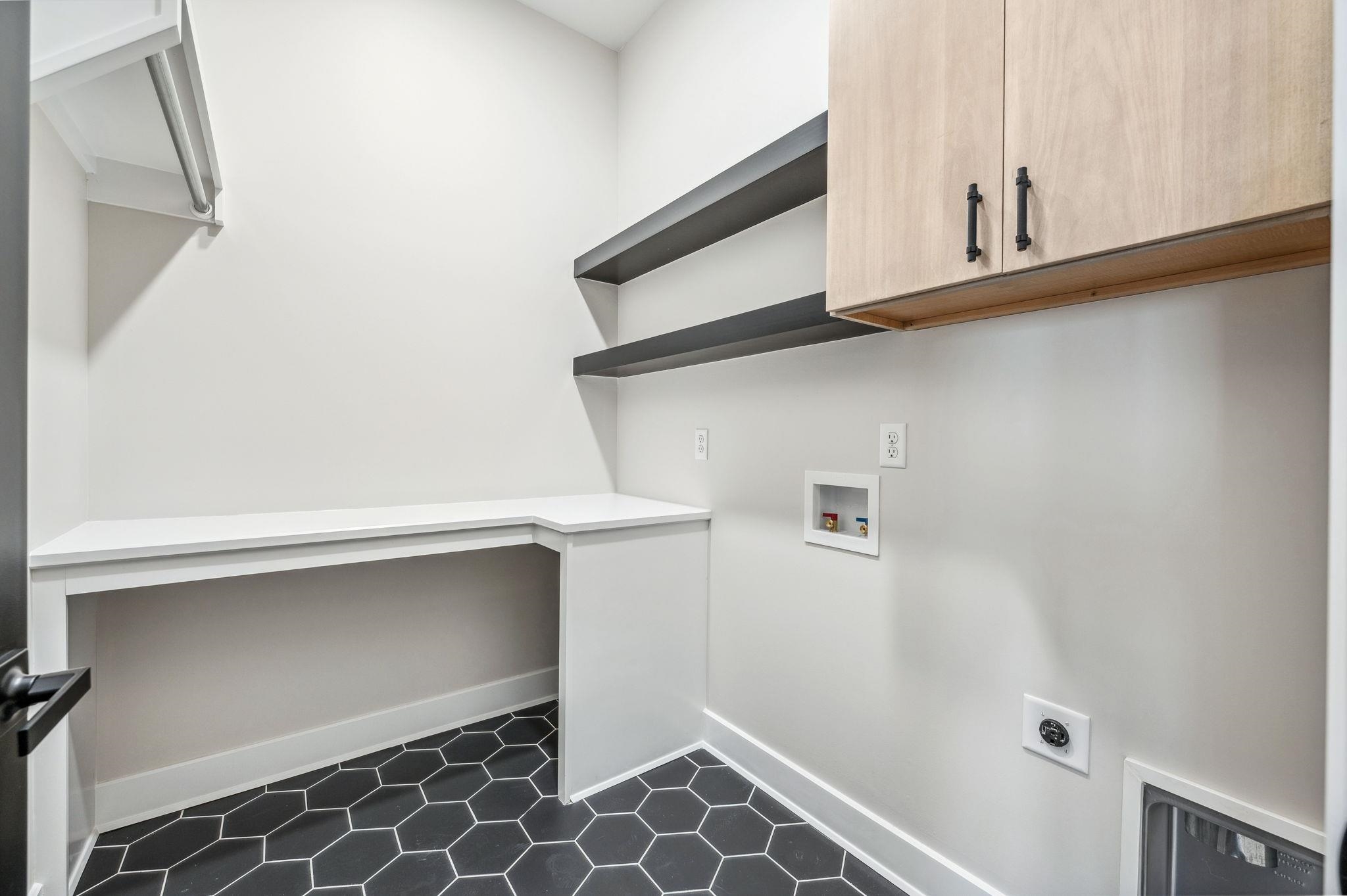 property viewer photo 17